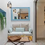 Casa Azul By Hello Homes