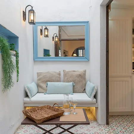 Casa Azul By Hello Homes