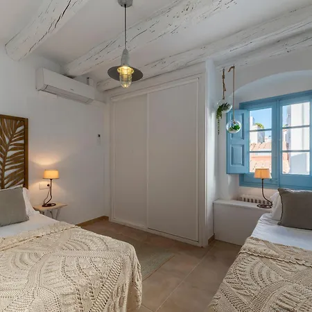 Casa Azul By Hello Homes